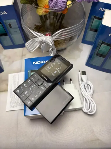 Nokia Yaşlıya Kameralı Yüksek Sesli  Cep